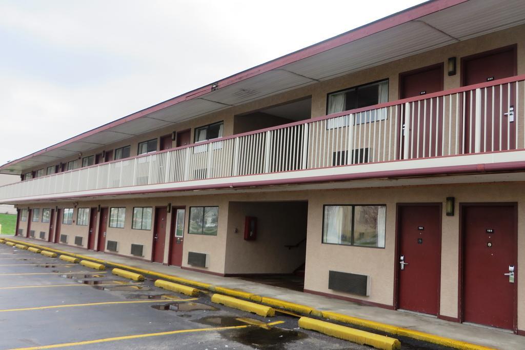 Days By Wyndham Motel